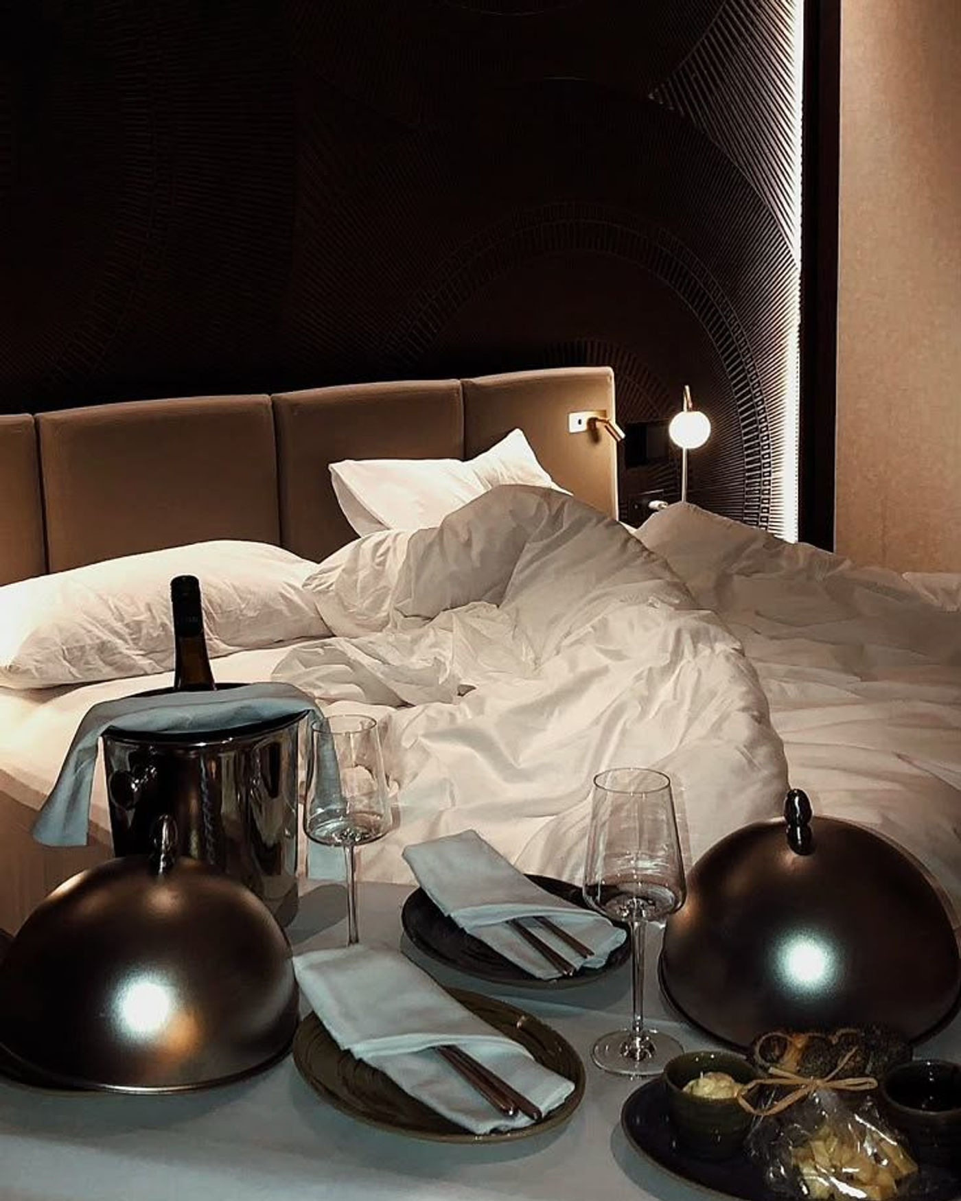 How Beauty, Wellness & Hospitality Brands Should Market in 2026